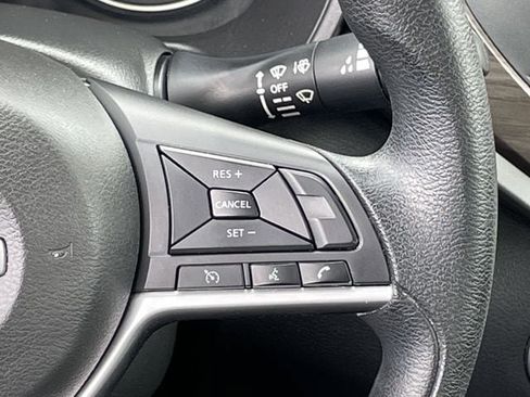 Used 2024 Nissan Altima 2.5 SV FWD image 14