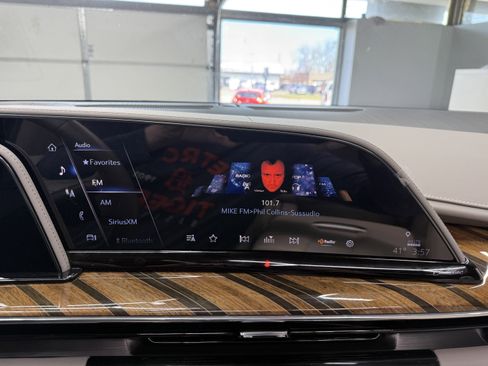 Used 2023 Cadillac Escalade Premium Luxury Platinum image 20