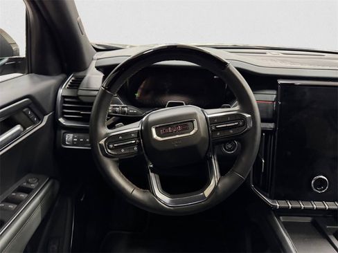 Used 2024 GMC Acadia AT4 image 12