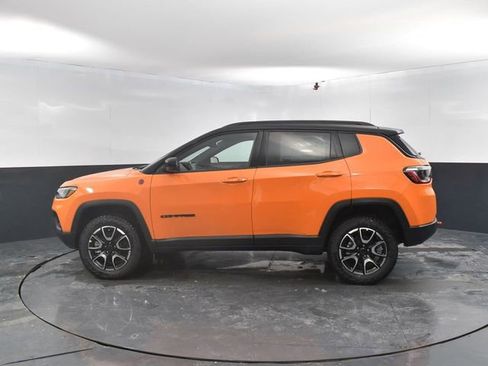 New 2026 Jeep Compass Trailhawk image 5