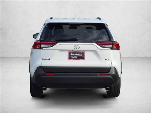 Used 2024 Toyota RAV4 XLE FWD image 7