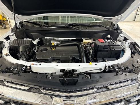 New 2026 Chevrolet Equinox LT w/ Safety and Technology Package FWD image 32