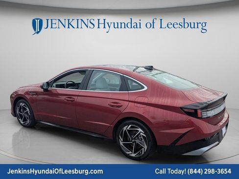Certified 2024 Hyundai Sonata SEL w/ Convenience Package FWD image 5