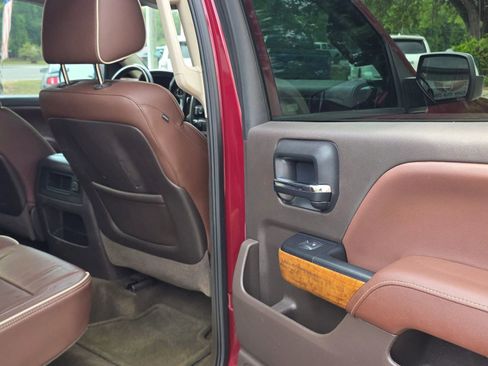 Used 2014 Chevrolet Silverado 1500 High Country w/ High Country Premium Package RWD image 17