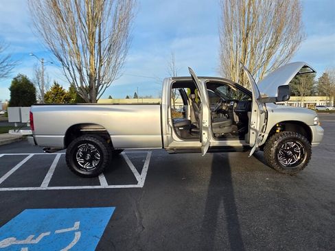 Used 2005 Dodge Ram 2500 Truck SLT image 24