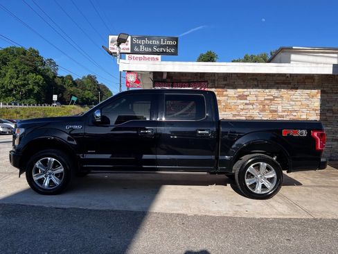 Used 2017 Ford F150 Platinum w/ Equipment Group 701A Luxury AWD/4WD image 6