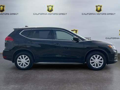 Used 2017 Nissan Rogue S image 6