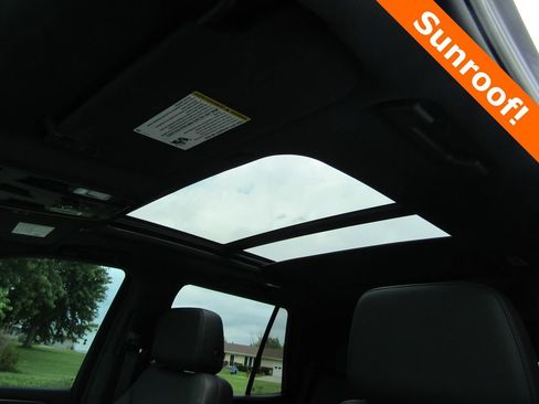 Used 2023 Chevrolet Tahoe Z71 w/ Luxury Package AWD/4WD image 14