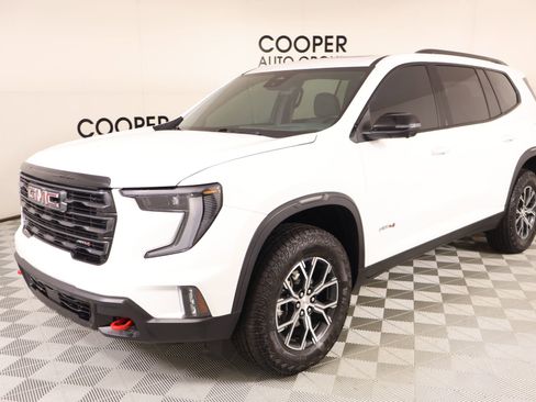 Used 2026 GMC Acadia AT4 w/ Luxury Package AWD/4WD image 11