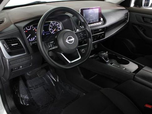 Certified 2023 Nissan Rogue S image 17