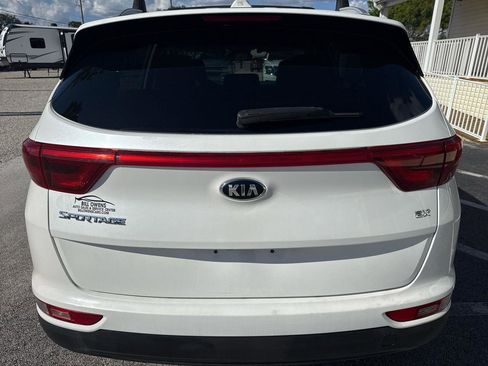 Used 2017 Kia Sportage EX image 4