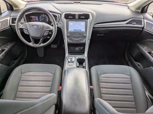 Used 2020 Ford Fusion SE FWD image 14