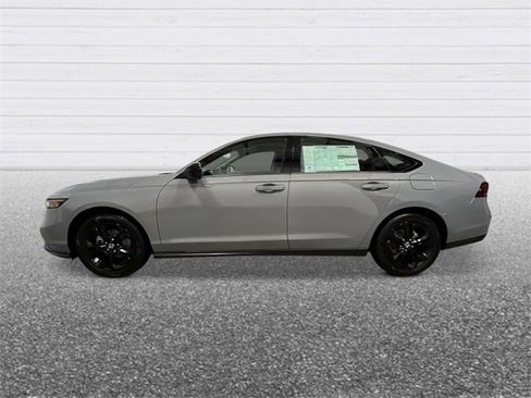 New 2025 Honda Accord SE image 2