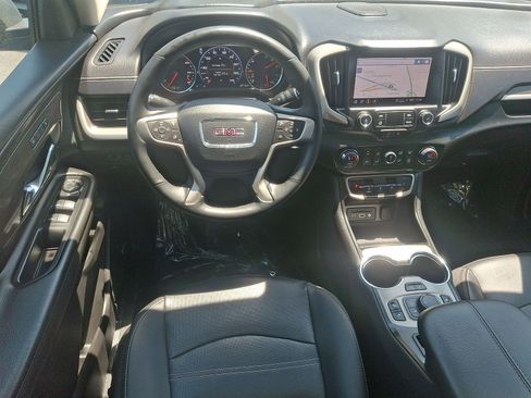 Used 2023 GMC Terrain Denali w/ Denali Premium Package AWD/4WD image 11