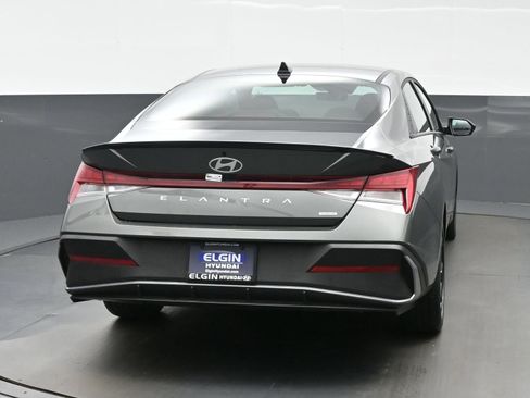 Certified 2026 Hyundai Elantra SEL FWD image 5