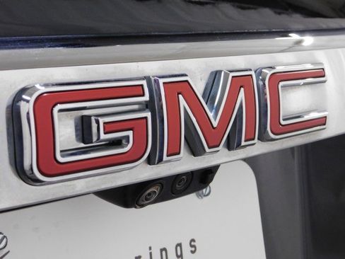 Used 2023 GMC Acadia Denali w/ Denali Ultimate Package image 5