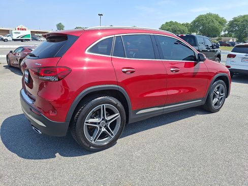 Used 2021 Mercedes-Benz GLA 250 4MATIC image 6