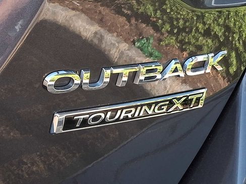Used 2022 Subaru Outback Touring XT AWD/4WD image 29