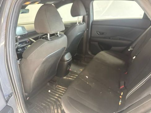 Used 2025 Hyundai Elantra Sport FWD image 17