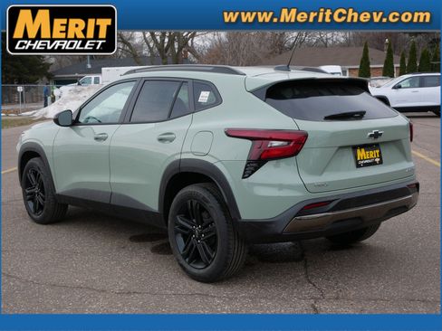 New 2026 Chevrolet Trax ACTIV w/ Driver Confidence Package image 2