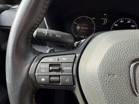 Used 2025 Honda CR-V Sport image 29