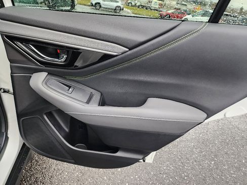 Certified 2025 Subaru Outback Onyx Edition image 30