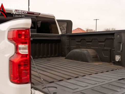 Used 2021 Chevrolet Silverado 1500 LT w/ Convenience Package II RWD image 10