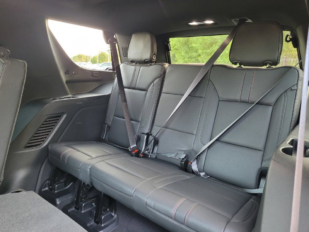 Used 2023 Chevrolet Tahoe RST w/ Sport Performance Package AWD/4WD image 14