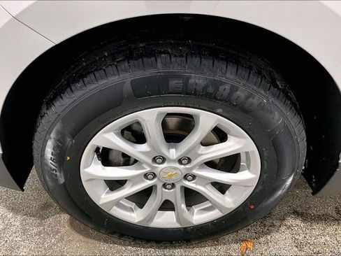 Used 2018 Chevrolet Equinox LS image 35