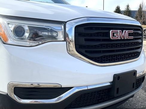 Used 2019 GMC Acadia SLE image 10