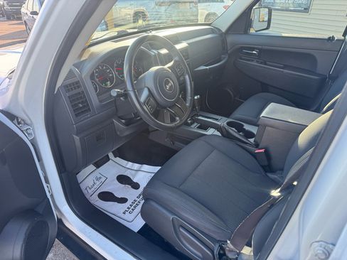 Used 2012 Jeep Liberty Sport w/ Popular Equipment Group image 11