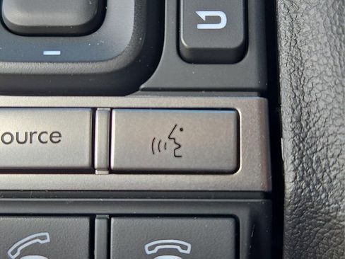 Used 2016 Subaru Crosstrek 2.0i Limited image 26