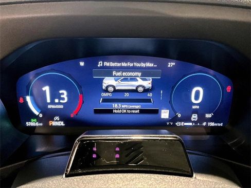 Used 2025 Ford Explorer Platinum image 26