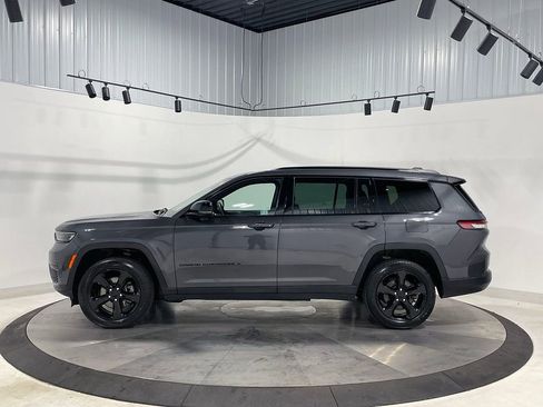 Used 2023 Jeep Grand Cherokee L Laredo AWD/4WD image 16