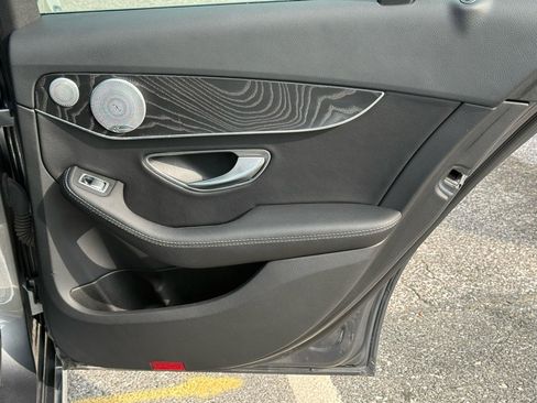 Used 2017 Mercedes-Benz C 300 4MATIC Sedan image 41