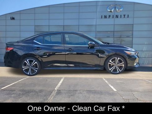 Used 2021 Nissan Sentra SR FWD image 2