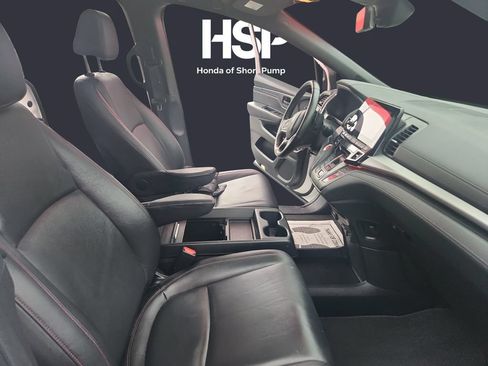 Certified 2024 Honda Odyssey Sport image 15