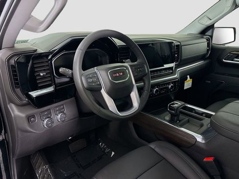New 2026 GMC Sierra 1500 SLT w/ SLT Premium Package image 9
