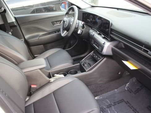 Used 2026 Hyundai Kona SEL Premium AWD/4WD image 32