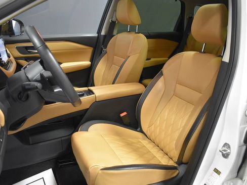 Certified 2023 Nissan Rogue Platinum AWD/4WD image 5