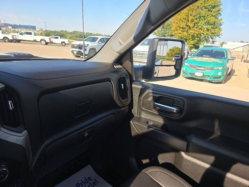 Used 2022 Chevrolet Silverado 2500 W/T w/ WT Fleet Convenience Package AWD/4WD image 25
