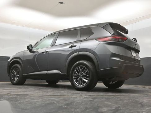 Used 2024 Nissan Rogue S AWD/4WD image 18