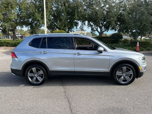 Certified 2020 Volkswagen Tiguan SEL image 10