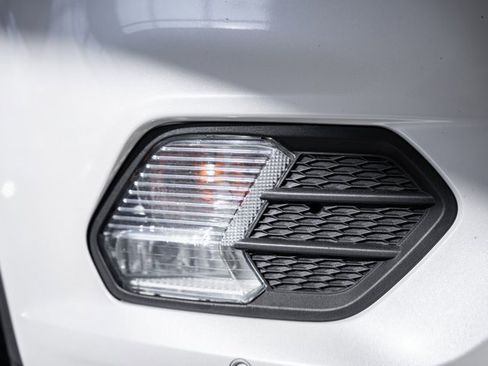 Used 2018 Ford Escape Titanium w/ Ford Safe & Smart Package image 13