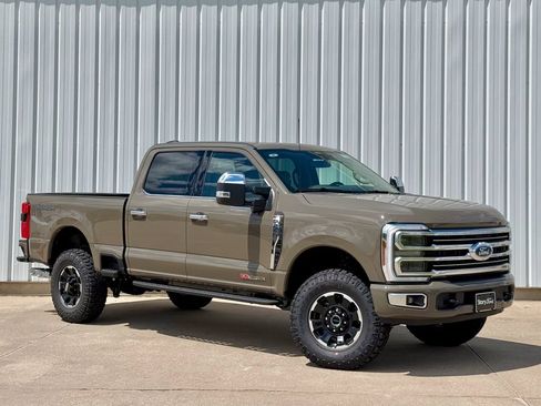 New 2026 Ford F250 Platinum w/ Platinum Plus Package AWD/4WD image 8