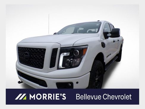 Used 2019 Nissan Titan SV w/ SV Convenience Package AWD/4WD image 1