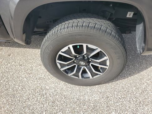 Used 2023 Toyota Tacoma SR5 image 11