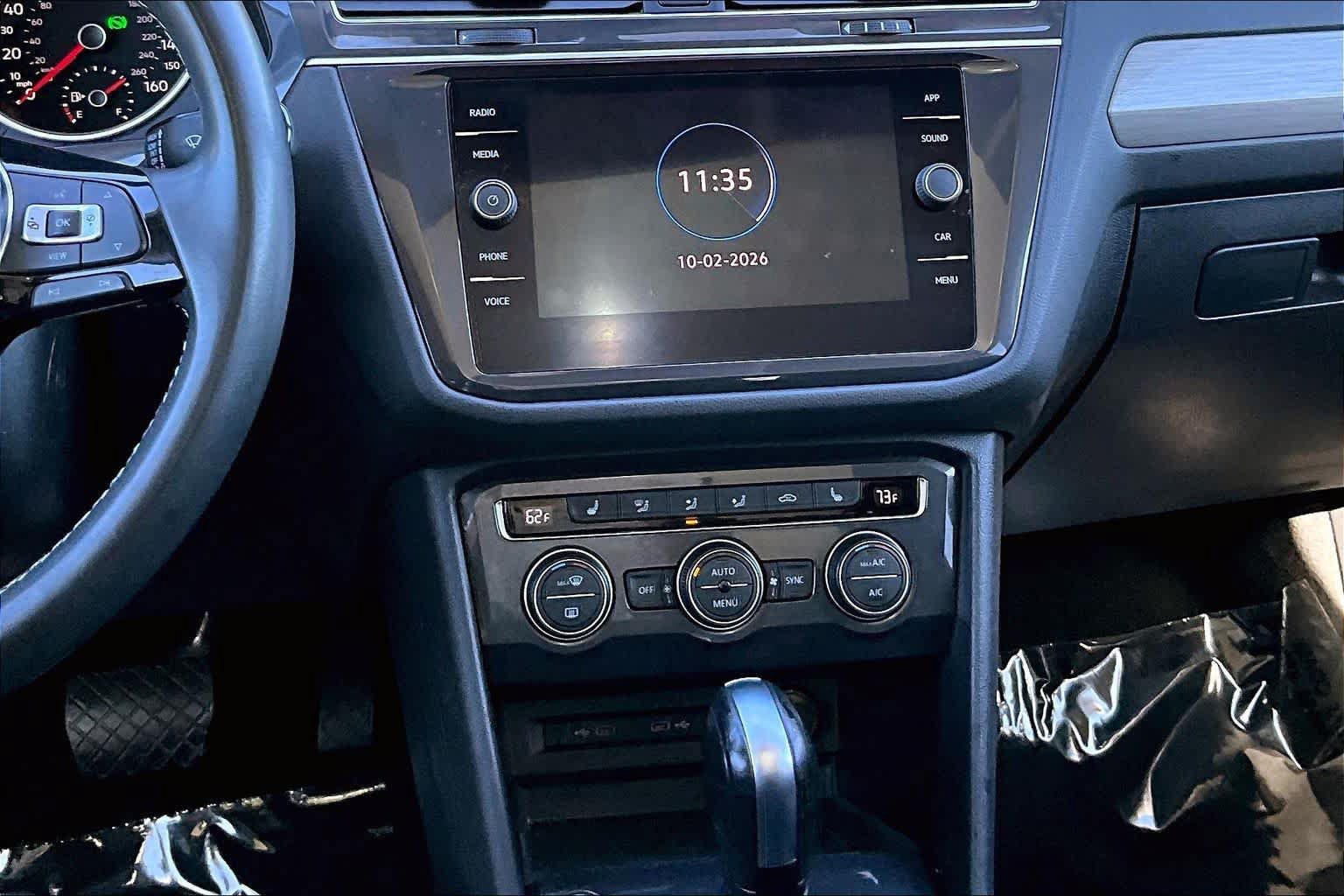 Used 2021 Volkswagen Tiguan SE w/ Panoramic Sunroof Package FWD image 7