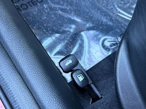 Used 2023 Kia Rio S w/ Technology Package image 21