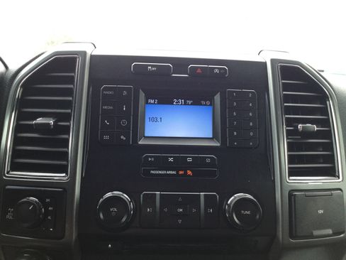 Used 2018 Ford F150 XLT w/ Equipment Group 301A Mid image 10